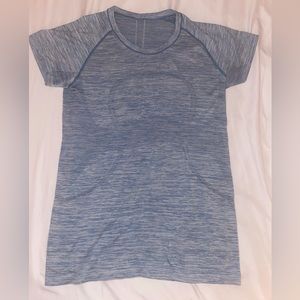 Lululemon workout top
